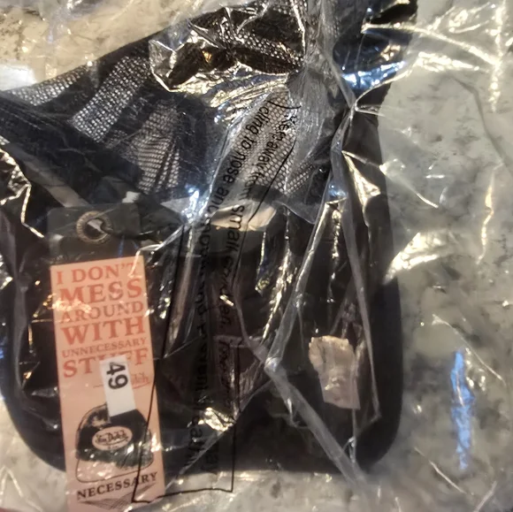 NWT Von Dutch hat retails $89